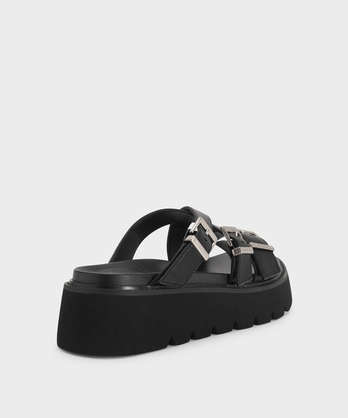 CHARLES & KEITH（チャールズ & キース）の「Laine レイン バックルプラットフォーム サンダル（サンダル・レディース・サンドベージュ/ブラック・25cm/25.5cm/24.5cm/23.5cm/23cm/22.5cm）」の11枚目の写真