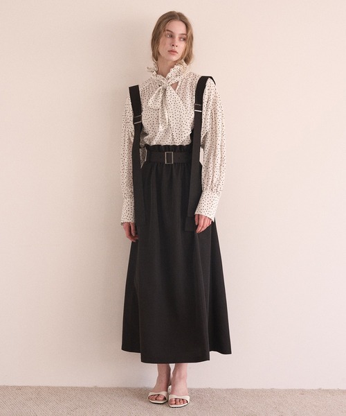 MIELI INVARIANT(ミエリインヴァリアント)の「Belt Flare Form Skirt(ジャンパースカート・レディース・ブラック・FREE)」の1枚目の写真