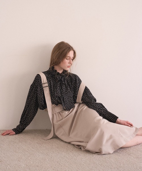 MIELI INVARIANT(ミエリインヴァリアント)の「Belt Flare Form Skirt(ジャンパースカート・レディース・ブラック・FREE)」の15枚目の写真