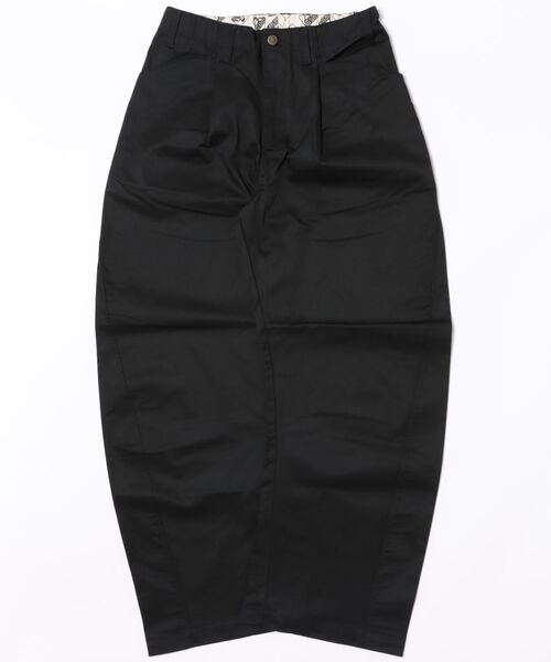 BEN DAVIS(ベンデイビス)の「【BEN DAVIS/ベンデイビス】 カーブシルエット ワイドトラウザー バギーパンツ(チノパンツ・メンズ・ベージュ/ブラック・LARGE/MEDIUM/X-LARGE)」の2枚目の写真