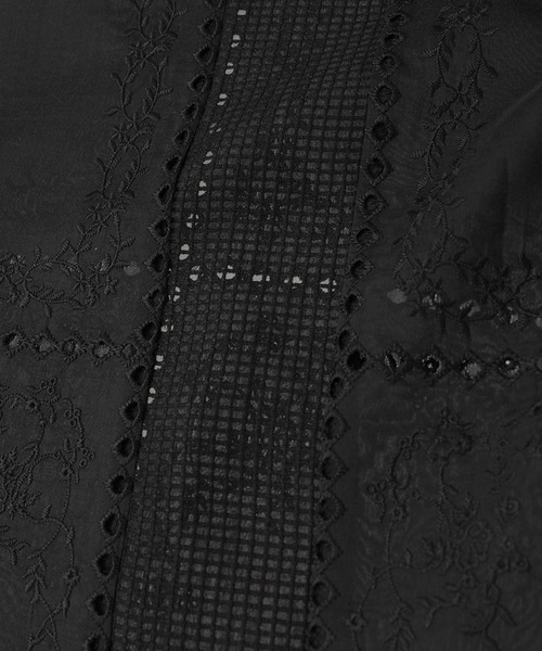 CLANE（クラネ）の「【CLANE/クラネ】EMBROIDERY LACE BOX SHIRTS/エンブロイダリーボックスシャツ（シャツ/ブラウス・レディース・ブラック/マルチ/ホワイト・1/2）」の17枚目の写真