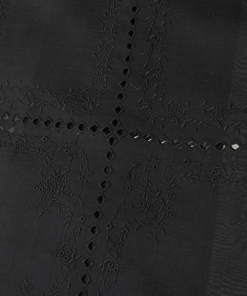 CLANE（クラネ）の「【CLANE/クラネ】EMBROIDERY LACE BOX SHIRTS/エンブロイダリーボックスシャツ（シャツ/ブラウス・レディース・ブラック/マルチ/ホワイト・1/2）」の19枚目の写真