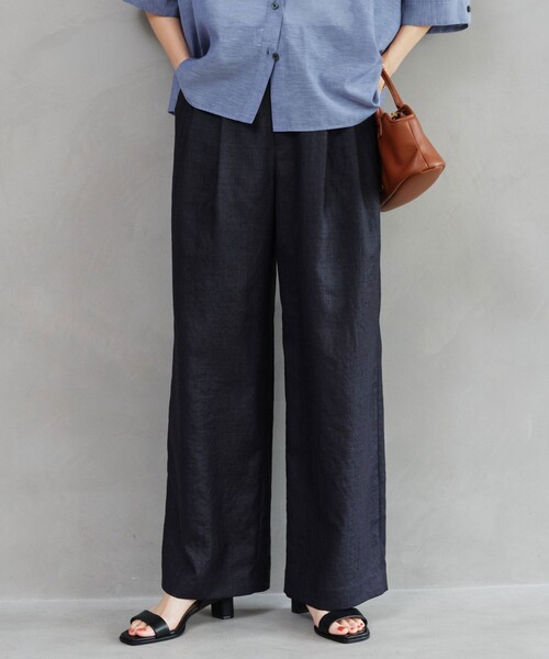 green label relaxing（グリーンレーベルリラクシング）の「［size SHORT/TALLあり］ライト リネンライク タック ワイドパンツ UVカット 通気性（スラックス・レディース・ダークブラウン/ネイビー/ナチュラル・40/38/36/SHORT/TALL）」の3枚目の写真
