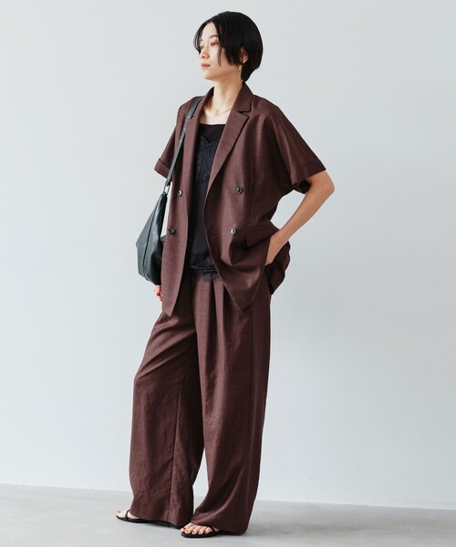green label relaxing（グリーンレーベルリラクシング）の「［size SHORT/TALLあり］ライト リネンライク タック ワイドパンツ UVカット 通気性（スラックス・レディース・ダークブラウン/ネイビー/ナチュラル・40/38/36/SHORT/TALL）」の7枚目の写真