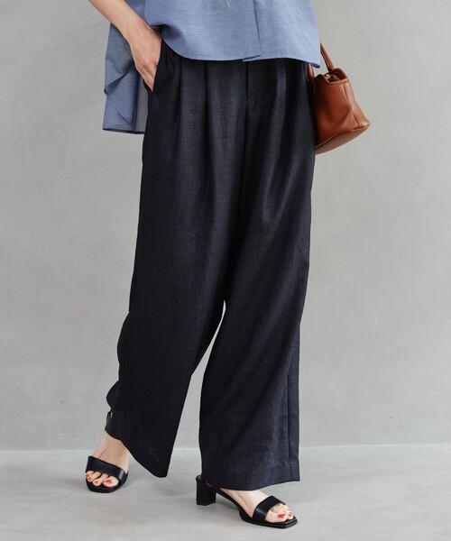 green label relaxing（グリーンレーベルリラクシング）の「［size SHORT/TALLあり］ライト リネンライク タック ワイドパンツ UVカット 通気性（スラックス・レディース・ダークブラウン/ネイビー/ナチュラル・40/38/36/SHORT/TALL）」の16枚目の写真