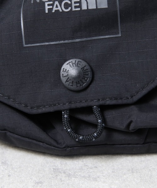 THE NORTH FACE(ザノースフェイス)の「THE NORTH FACE ウエストバッグ(ボディバッグ/ウエストポーチ・メンズ・ブラック・FREE)」の14枚目の写真