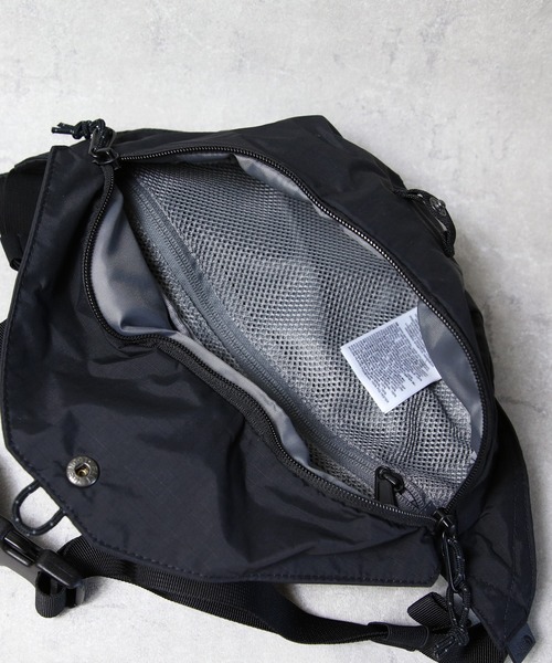 THE NORTH FACE(ザノースフェイス)の「THE NORTH FACE ウエストバッグ(ボディバッグ/ウエストポーチ・メンズ・ブラック・FREE)」の9枚目の写真