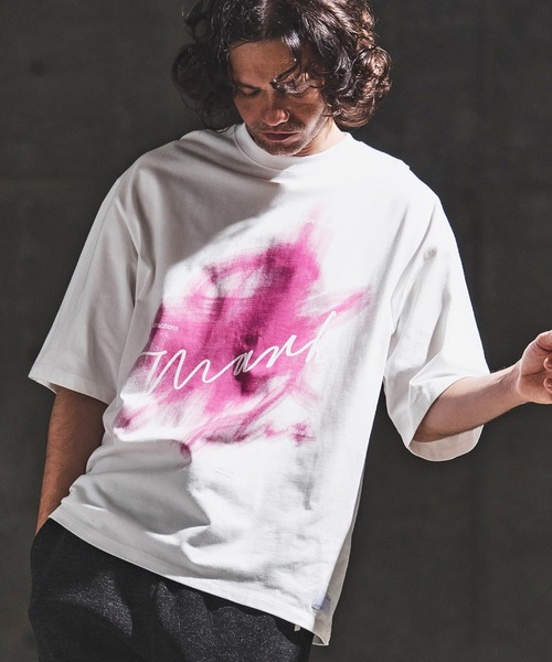 GLIMCLAP(グリムクラップ)の「mt10460- Graphic Art Print T-shirt プリントTシャツ(202-058-gls-cg)(Tシャツ/カットソー・メンズ・ブラック×ホワイト/ホワイト×ピンク/ブラック×ブルー/ホワイト×ブラック・S/M/L)」の2枚目の写真