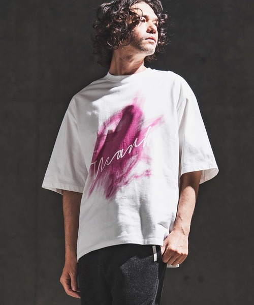 GLIMCLAP(グリムクラップ)の「mt10460- Graphic Art Print T-shirt プリントTシャツ(202-058-gls-cg)(Tシャツ/カットソー・メンズ・ブラック×ホワイト/ホワイト×ピンク/ブラック×ブルー/ホワイト×ブラック・S/M/L)」の6枚目の写真