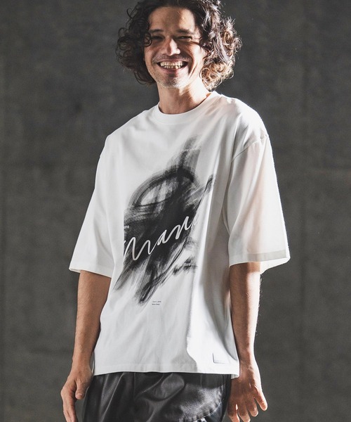 GLIMCLAP(グリムクラップ)の「mt10460- Graphic Art Print T-shirt プリントTシャツ(202-058-gls-cg)(Tシャツ/カットソー・メンズ・ブラック×ホワイト/ホワイト×ピンク/ブラック×ブルー/ホワイト×ブラック・S/M/L)」の11枚目の写真