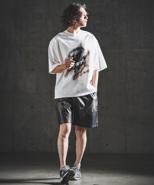 GLIMCLAP(グリムクラップ)の「mt10460- Graphic Art Print T-shirt プリントTシャツ(202-058-gls-cg)(Tシャツ/カットソー・メンズ・ブラック×ホワイト/ホワイト×ピンク/ブラック×ブルー/ホワイト×ブラック・S/M/L)」の12枚目の写真