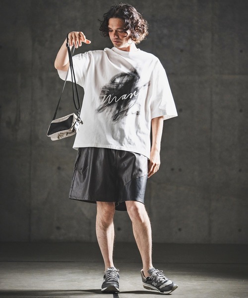 GLIMCLAP(グリムクラップ)の「mt10460- Graphic Art Print T-shirt プリントTシャツ(202-058-gls-cg)(Tシャツ/カットソー・メンズ・ブラック×ホワイト/ホワイト×ピンク/ブラック×ブルー/ホワイト×ブラック・S/M/L)」の14枚目の写真