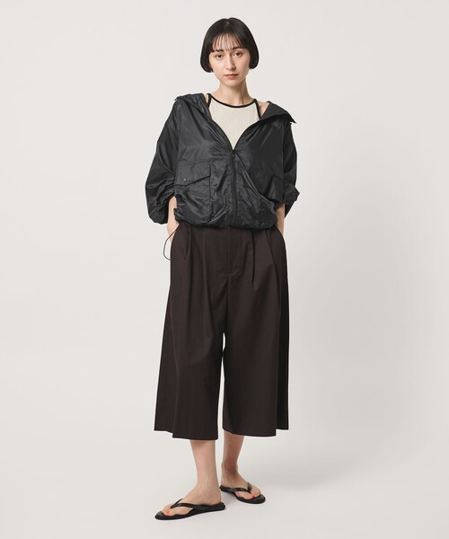 UNITED ARROWS（ユナイテッドアローズ）の「ショート ボリューム ブルゾン ‐ウォッシャブル‐（ブルゾン・レディース・ブラック/ダークグレー/ホワイト・FREE）」の9枚目の写真