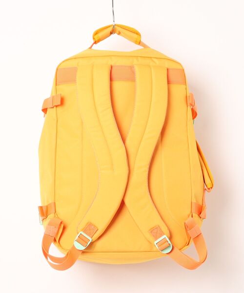 CABINZERO(キャビンゼロ)の「【CABINZERO/キャビンゼロ】CLASSIC 36L - HONEYCOMB(バックパック/リュック・メンズ・イエロー・FREE)」の2枚目の写真