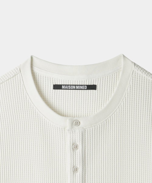MAISON MINED(メゾンミネド)の「BASIC WAFFLE HENLEY NECK CREAM(Tシャツ/カットソー・メンズ・その他・SMALL/MEDIUM/LARGE)」の7枚目の写真