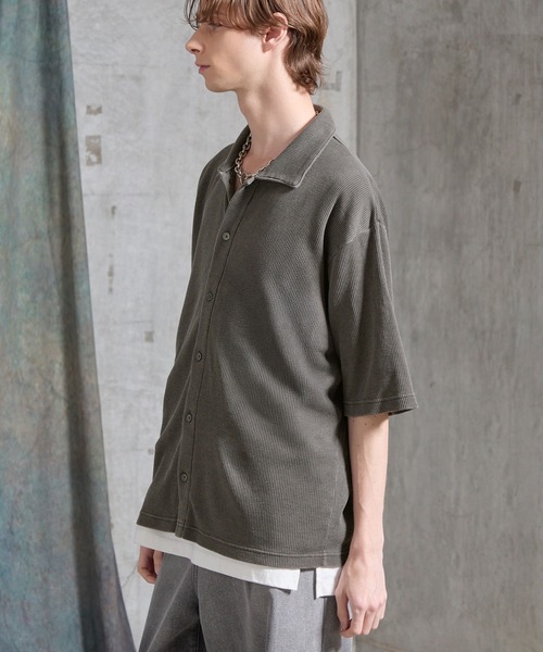 SERACE(セラス)の「【SERACE】Vintage waffle collared short sleeve cardigan / ヴィンテージワッフル襟付き半袖カーディガン(シャツ/ブラウス・メンズ・ブラック/グレー・M/L/S)」の8枚目の写真