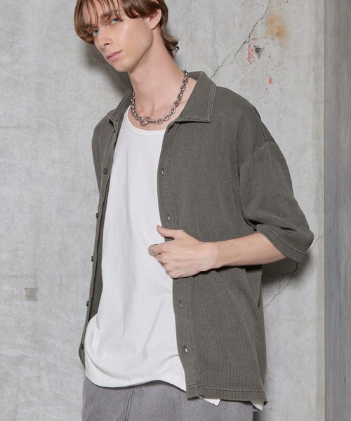 SERACE(セラス)の「【SERACE】Vintage waffle collared short sleeve cardigan / ヴィンテージワッフル襟付き半袖カーディガン(シャツ/ブラウス・メンズ・ブラック/グレー・M/L/S)」の14枚目の写真