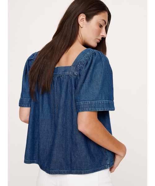 Banana Republic(バナナリパブリック)の「シャンブレー スクエアネック トップス(シャツ/ブラウス・レディース・ブルー・S/XS/M/L)」の1枚目の写真