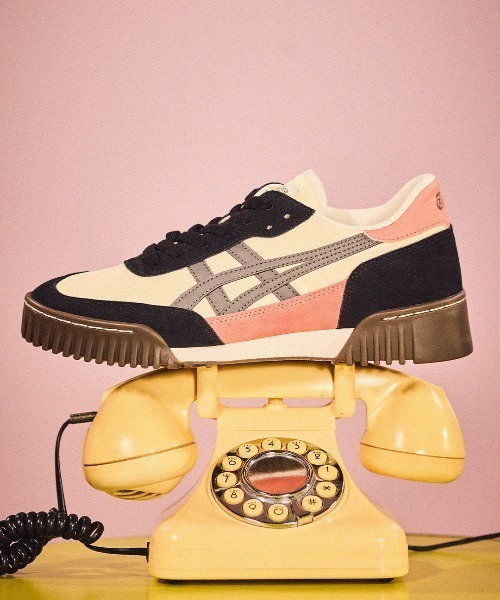 Onitsuka Tiger(オニツカタイガー)の「ROTEMIT / ローテミット(スニーカー・レディース・ベージュ系その他2/ブラック×ホワイト/ベージュ系その他/アイボリー系/ブルー系その他/アイボリー系1・29/28.5/24/23.5/23/22.5/28/27.5/27/26.5/26/25.5/24.5/25)」の1枚目の写真