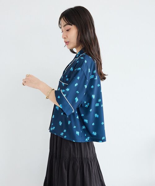 CRAFT STANDARD BOUTIQUE(クラフトスタンダードブティック)の「ボタニカルプリントオープンカラーシャツ(シャツ/ブラウス・レディース・ネイビー/アイボリー・FREE)」の8枚目の写真