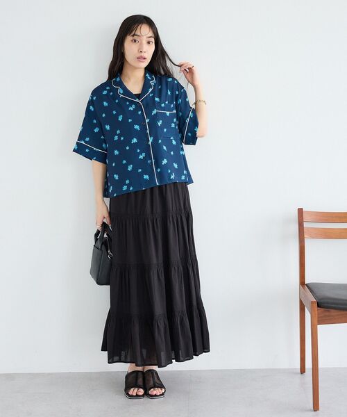 CRAFT STANDARD BOUTIQUE(クラフトスタンダードブティック)の「ボタニカルプリントオープンカラーシャツ(シャツ/ブラウス・レディース・ネイビー/アイボリー・FREE)」の9枚目の写真