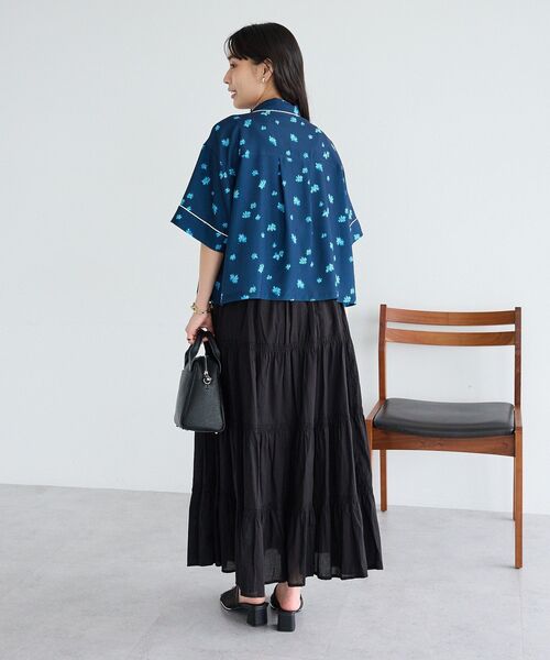 CRAFT STANDARD BOUTIQUE(クラフトスタンダードブティック)の「ボタニカルプリントオープンカラーシャツ(シャツ/ブラウス・レディース・ネイビー/アイボリー・FREE)」の11枚目の写真