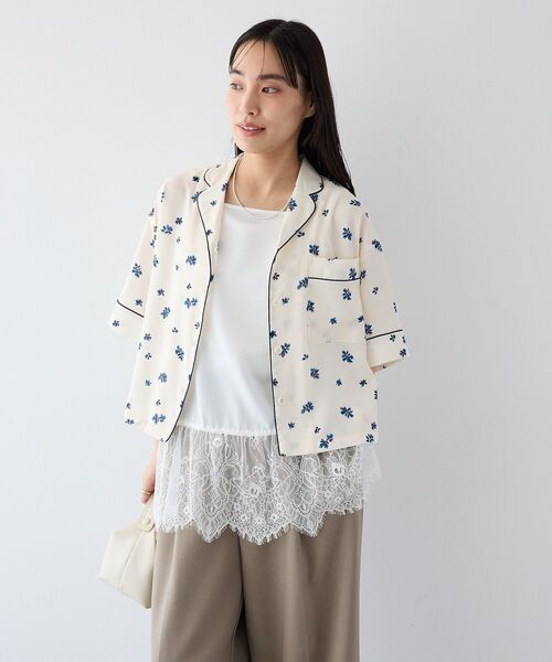 CRAFT STANDARD BOUTIQUE(クラフトスタンダードブティック)の「ボタニカルプリントオープンカラーシャツ(シャツ/ブラウス・レディース・ネイビー/アイボリー・FREE)」の14枚目の写真