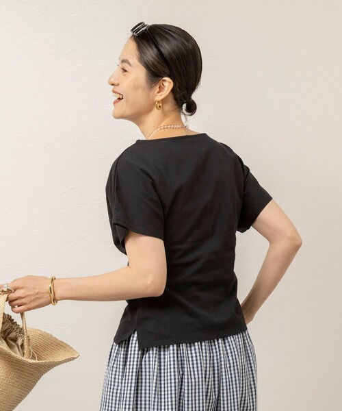 MAQWEL(マクウェル)の「【MAQWEL/マクウェル】ウォッシャブルタックドルマンT(Tシャツ/カットソー・レディース・ブラック/オレンジ/オフホワイト/グレー・FREE)」の14枚目の写真