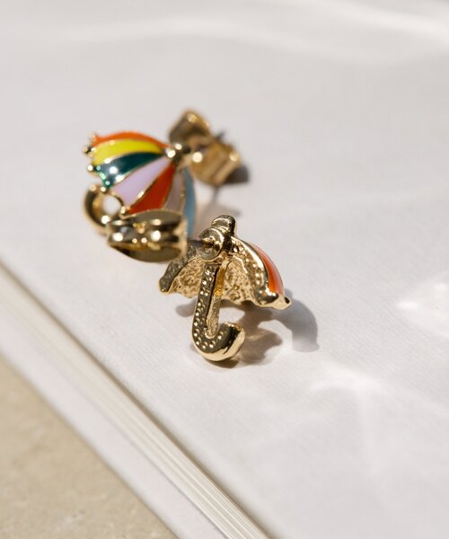 ear PAPILLONNER(イアパピヨネ)の「《WEB限定/チタンポスト》カラフル雨傘ピアス(ピアス(両耳用)・レディース・オレンジ/ベビーピンク・FREE)」の13枚目の写真