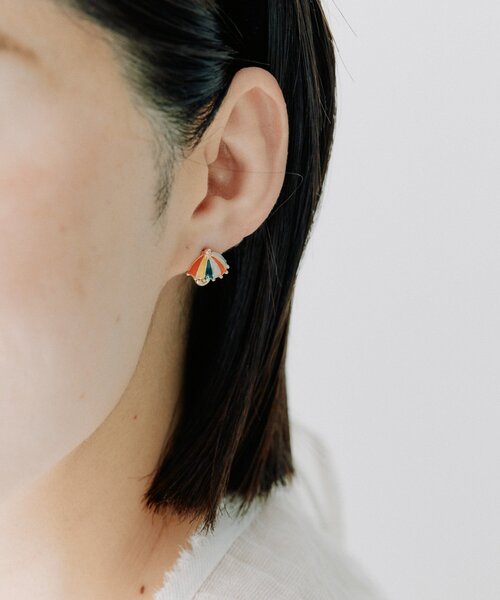 ear PAPILLONNER(イアパピヨネ)の「《WEB限定/チタンポスト》カラフル雨傘ピアス(ピアス(両耳用)・レディース・オレンジ/ベビーピンク・FREE)」の16枚目の写真