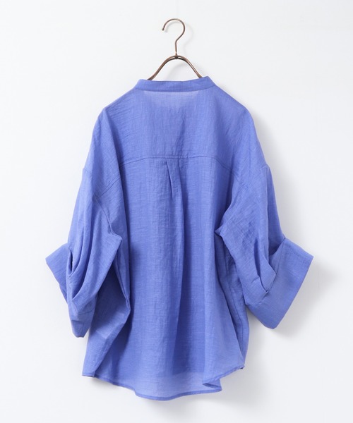 hunch(ハンチ)の「ハイツイストスラブ ドルマンシャツ(シャツ/ブラウス・レディース・ブルー/オフホワイト/チャコール/ライトピンク・FREE)」の16枚目の写真