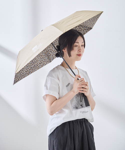 Traditional Weatherwear（トラディショナルウェザーウェア）の「《追加》TRADITIONAL WEATHERWEAR LIGHT WEIGHT UMBRELLA 折りたたみ傘（長傘・レディース・ベージュ・FREE）」の2枚目の写真