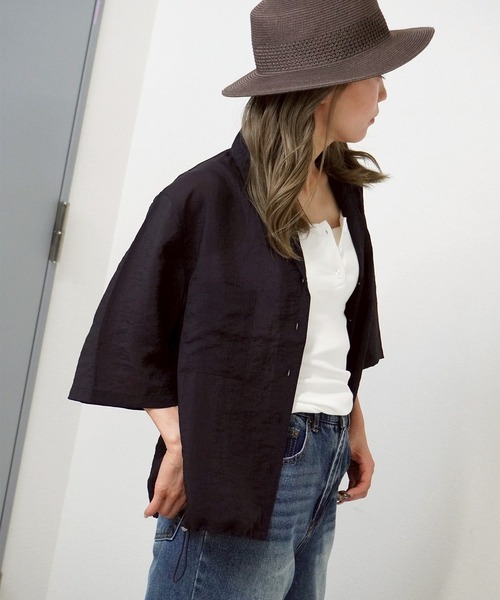 gossara（ゴサラ）の「【さらっと羽織れる軽やかさ】裾ドロスト開襟カラーシャツ（シャツ/ブラウス・レディース・チャコールグレー/ブラウン/ベージュ・FREE）」の22枚目の写真
