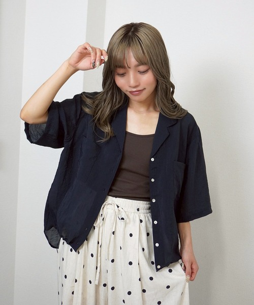 gossara（ゴサラ）の「【さらっと羽織れる軽やかさ】裾ドロスト開襟カラーシャツ（シャツ/ブラウス・レディース・チャコールグレー/ブラウン/ベージュ・FREE）」の13枚目の写真
