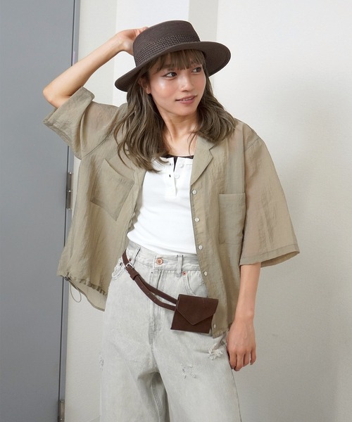 gossara（ゴサラ）の「【さらっと羽織れる軽やかさ】裾ドロスト開襟カラーシャツ（シャツ/ブラウス・レディース・チャコールグレー/ブラウン/ベージュ・FREE）」の8枚目の写真