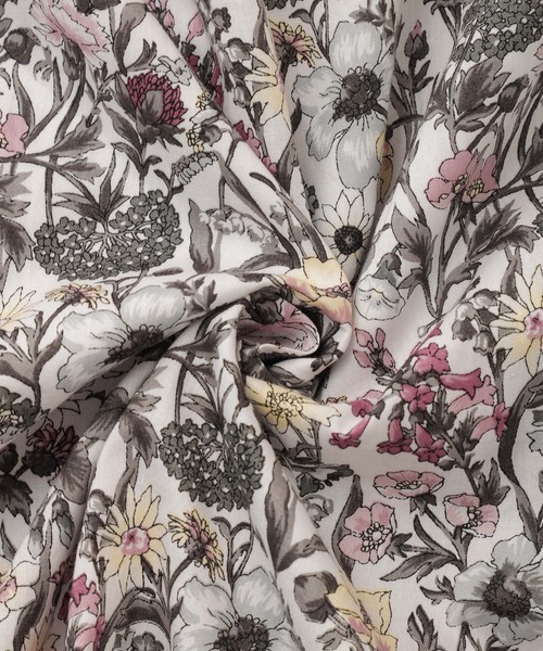 HUIT bouquet（ユイット）の「ノースリーブ ウエスト切り替え ワンピース Made with Liberty Fabric HUIT（ワンピース・レディース・グレー/ブルー・M/S）」の15枚目の写真