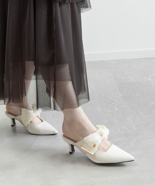 RANDA(ランダ)の「ボリュームリボンミュールパンプス(パンプス・レディース・ホワイト系その他/ブラック/アイボリー・L/M/S/LL)」の2枚目の写真