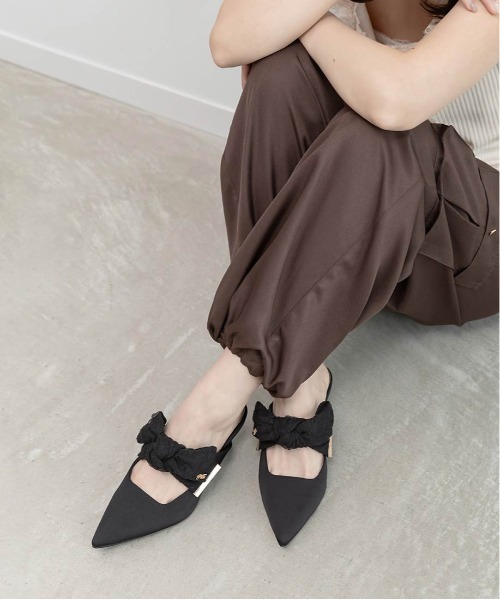 RANDA(ランダ)の「ボリュームリボンミュールパンプス(パンプス・レディース・ホワイト系その他/ブラック/アイボリー・L/M/S/LL)」の8枚目の写真