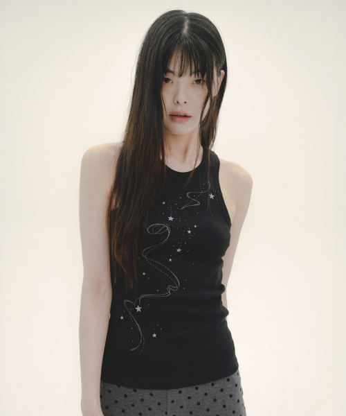 MIHEV(ミヘブ)の「ギャラクシーグラフィックタンクトップブラック(Tシャツ/カットソー・レディース・その他・FREE)」の1枚目の写真