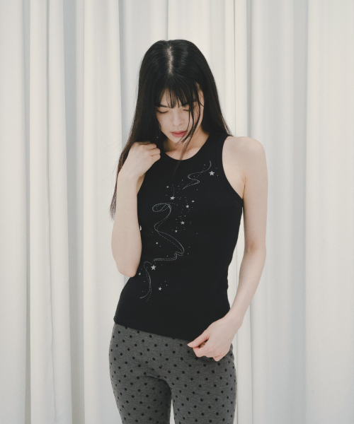 MIHEV(ミヘブ)の「ギャラクシーグラフィックタンクトップブラック(Tシャツ/カットソー・レディース・その他・FREE)」の2枚目の写真