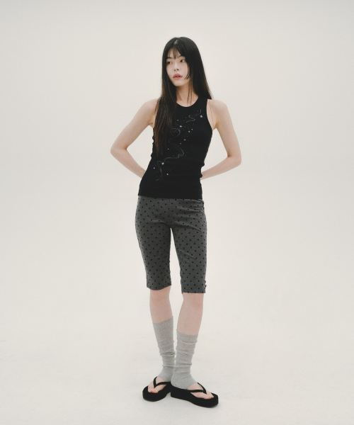 MIHEV(ミヘブ)の「ギャラクシーグラフィックタンクトップブラック(Tシャツ/カットソー・レディース・その他・FREE)」の6枚目の写真