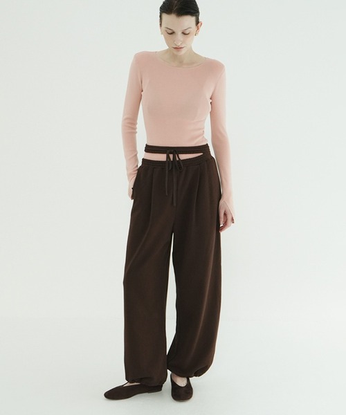 CLANE(クラネ)の「SLASH WAIST SWEAT PANTS(スウェットパンツ・レディース・ブラウン/ブラック/グレー・1/2)」の7枚目の写真