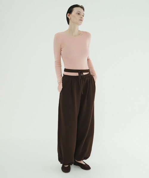 CLANE(クラネ)の「SLASH WAIST SWEAT PANTS(スウェットパンツ・レディース・ブラウン/ブラック/グレー・1/2)」の8枚目の写真