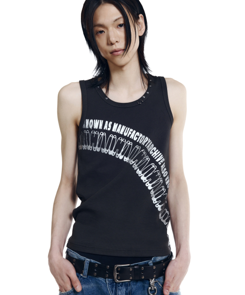 AAKAM(アーカム)の「Safety Pin Sleeveless (Charcoal)(Tシャツ/カットソー・レディース・その他・1/2)」の9枚目の写真