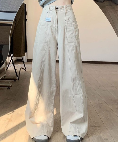 Flugge(フラッジー)の「ワイドバギーパンツ(その他パンツ・レディース・アイボリー・MEDIUM/LARGE)」の1枚目の写真