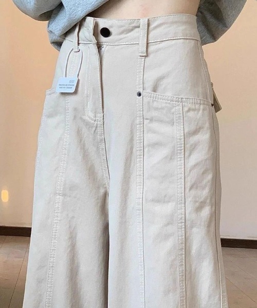 Flugge(フラッジー)の「ワイドバギーパンツ(その他パンツ・レディース・アイボリー・MEDIUM/LARGE)」の4枚目の写真