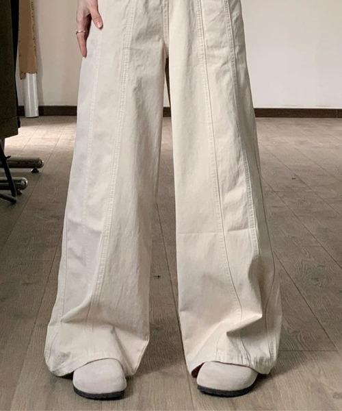 Flugge(フラッジー)の「ワイドバギーパンツ(その他パンツ・レディース・アイボリー・MEDIUM/LARGE)」の7枚目の写真