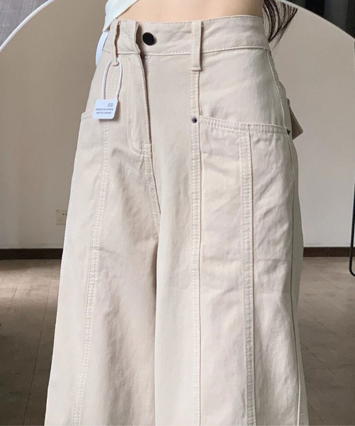 Flugge(フラッジー)の「ワイドバギーパンツ(その他パンツ・レディース・アイボリー・MEDIUM/LARGE)」の9枚目の写真