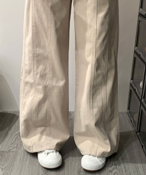 Flugge(フラッジー)の「ワイドバギーパンツ(その他パンツ・レディース・アイボリー・MEDIUM/LARGE)」の10枚目の写真