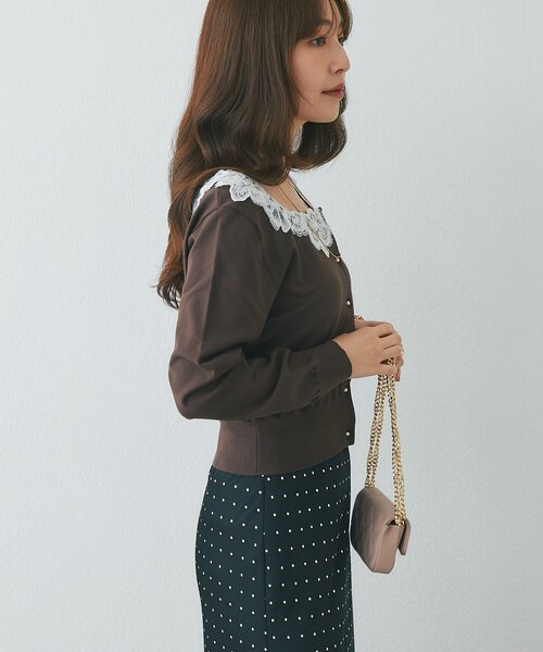 La boutique BonBon(ラブティックボンボン)の「【お気に入り総選挙3位!・最強愛されニット】スクエアネックレース付きカーディガン(カーディガン/ボレロ・レディース・ネイビー/ブラウン/オフホワイト/ボルドー・FREE)」の17枚目の写真